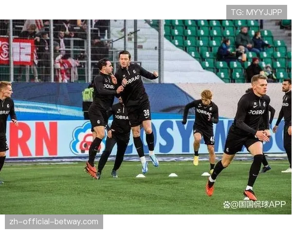 法兰克福客场逆转门兴 赛季双杀对手提升欧联资格概率